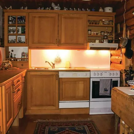 1 Bedroom Awesome In *