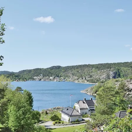 Ferienhaus Cozy In With House Sea View Tvedestrand
