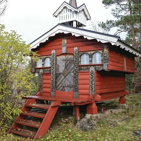 1 Bedroom Awesome In Holiday home