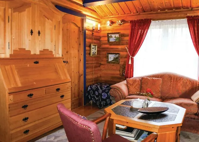 1 Bedroom Awesome In Casa vacanze *